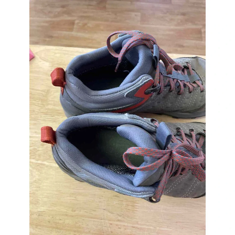 9 Oboz Men's Hiking Shoes